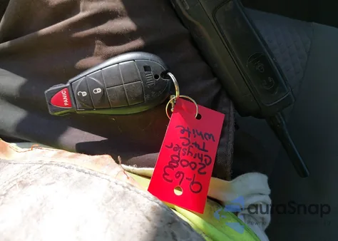 2008 Chrysler Town & Country Lx из США, поврежденный, VIN 2A8HR44H28R834555